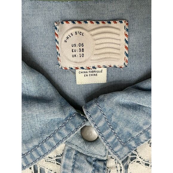 9-H15 STCL Anthropologie Women's 6 Blue Button-Up Chambray Shirt Postmark Boho - Picture 3 of 10
